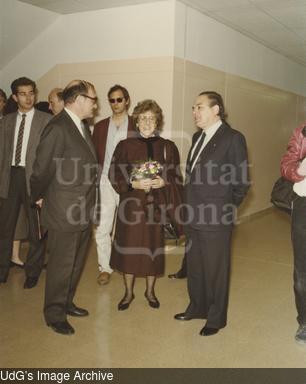 Visita de les instal·lacions de la Politècnica. [Photograph]